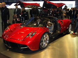 Pagani Huayra en direct de Genève (photos et vidéos)