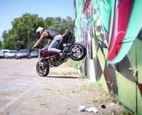 Vidéo moto : Sarah Lezito - Bayond the bridge