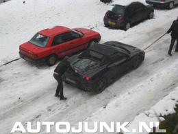 Une Ferrari 430 Spider, ça n’aime pas la neige