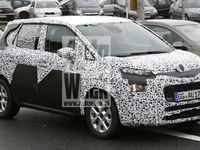 Citroën : le remplaçant du C3 Picasso se cache de moins en moins