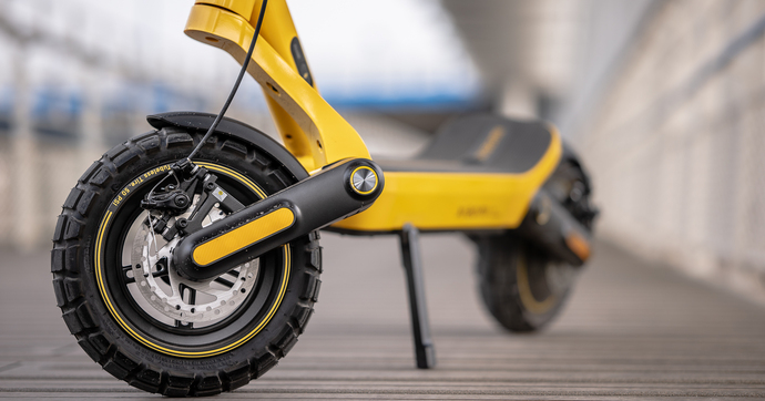 Essai Xiaomi Scooter 6 Ultra : un avant-goût de la voiture électrique chinoise