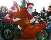 Cette année, le père Noël passera en Goldwing