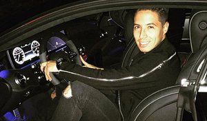 Angleterre : des cours de pilotage pour les joueurs de football au volant de leurs supercars