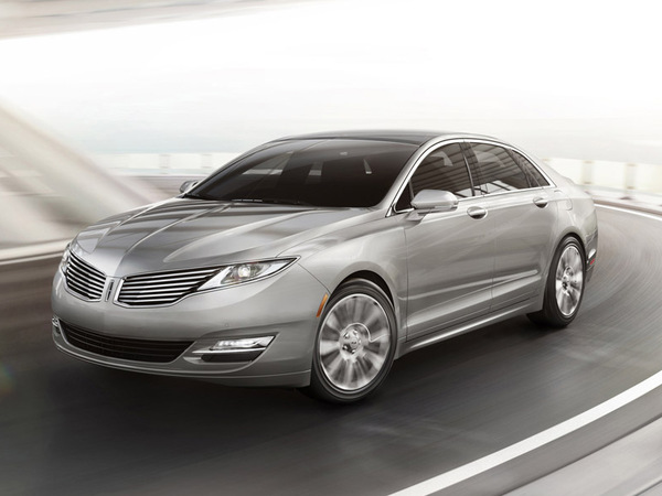 New York 2012 : Nouvelle Lincoln MKZ, c'est du premium