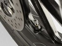 Suzuki: la valse des packs accessoires