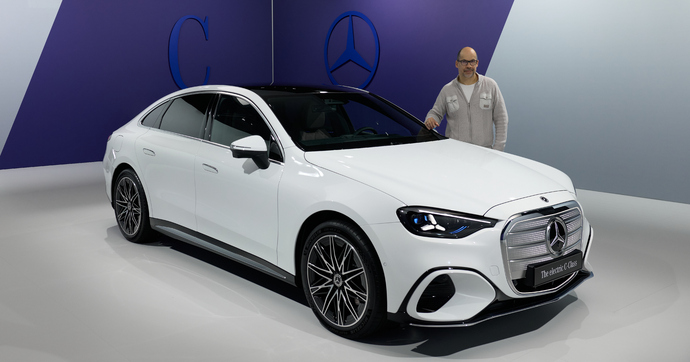 La nouvelle Mercedes Classe C passe à l’électrique et n’est plus vraiment une berline tricorps