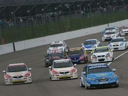 (Echos des paddocks #38): 1ère victoire de la Chevrolet Cruze en BTCC, Prodrive, boycott en GT1 World?