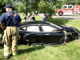Crash : ivre, elle cause une panne d'électricité avec sa Tesla Model S