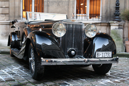 Midi Pile - 35ième Rétromobile : 99 voitures aux enchères chez Bonhams