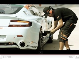 Aston-Martin V8 Vantage GT4 : comme un Spitfire en rase motte