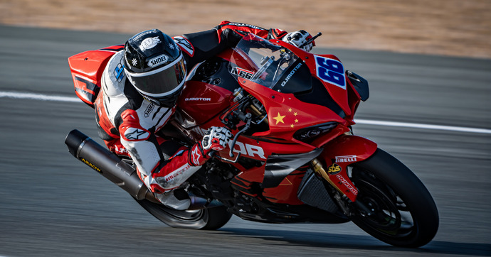 Les motos du Chinois QJMotor bloquées au garage !