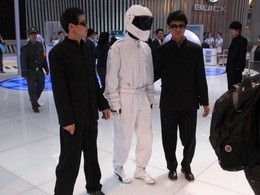 Pékin 2010 : ils ont cloné le Stig !