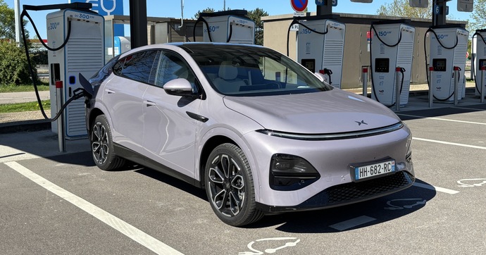 Xpeng G6 : faut-il craquer pour le SUV qui recharge aussi vite qu’un plein d’essence ?