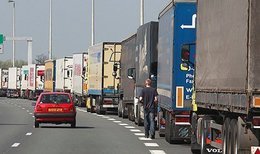 L’Alliance Ecologiste Indépendante propose un péage urbain limité aux poids lourds