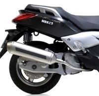 Leo Vince aligne le MBK Skycruiser 125.