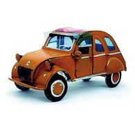 Idée déco : une 2 CV en métal recyclé