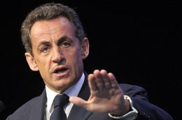 Midi Pile - Sarkozy hier soir : "La stratégie de Renault, je ne l'accepte pas"
