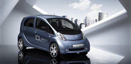 La Peugeot iOn disponible dès fin 2010 pour 500 euros par mois