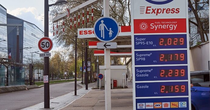 Enfin vers un plafonnement des prix à la pompe ?