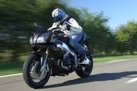 Essai - Aprilia Tuono V4R APRC : Fucking Machine !!!!!