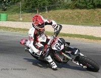 Championnat suisse de supermotard : Sylvain Bidart remonte à la seconde place au classement provisoire.