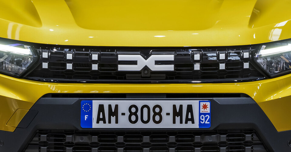 Autos à prix attractifs, motorisations de plus en plus efficientes, des nouveautés électriques en préparation, Dacia poursuit son essor.