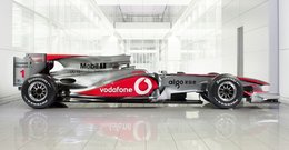 F1 : la McLaren MP4-25 reste une flèche d'argent !