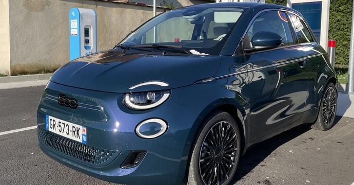 Pourquoi la Fiat 500 électrique à nouvelle batterie n'arrivera qu'en 2027