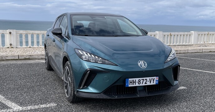 La MG4 à grande autonomie affûte ses arguments : la compacte électrique irrésistible ?