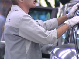 PSA demande de gros efforts à ses salariés pour sauver l'emploi en France