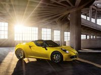 Detroit 2015 : Alfa Romeo présente officiellement le 4C Spider
