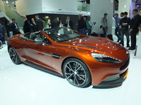 Vidéo en direct du salon de Francfort 2013 - Aston Martin Vanquish Volante : perruques en danger