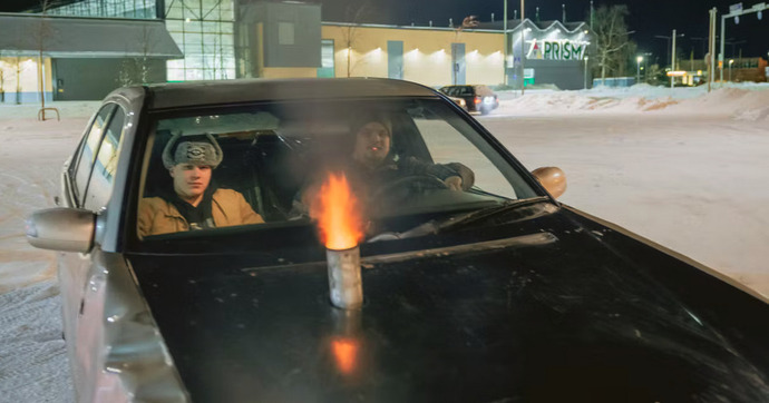 Quand un photographe rend hommage au Pilluralli, ce tuning finlandais ringardisé