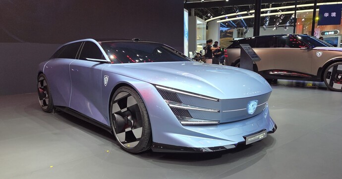 Salon de Pékin : découvrez la surprise de Peugeot, les incroyables Concept 6 et Concept 8