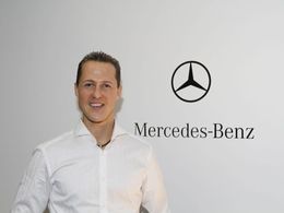 Michael Schumacher fait la pole et gagne. En karting