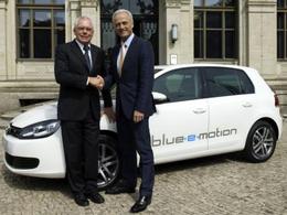 Le nouveau prototype Volkswagen Golf blue-e-motion dévoilé en Allemagne