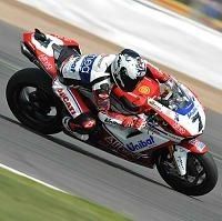 Superbike - Silverstone M.1: Carlos Checa fait passer à Ducati le cap des 300