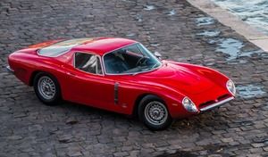 Une ancienne voiture de Johnny Hallyday bientôt en vente à Paris