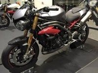 Nouveauté 2016 : Triumph Speed Triple S et R 1050