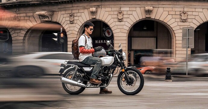 Une petite moto au look rétro à seulement 1 300 euros !