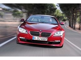 (Minuit chicanes) Distinctive Series ou Double Mind? Aston, BMW et Citroën sur l'établi des noms, logos et blasons...
