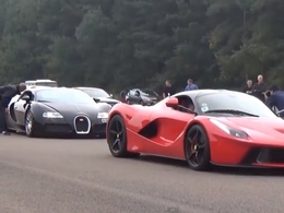 Drag race : Bugatti Veyron VS LaFerrari