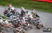 Supermotard championnat de France 2011 : chassé-croisé à l’Alpe d’Huez.