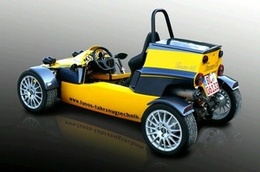 Exoticars : Fuoss 01, le caddy de course