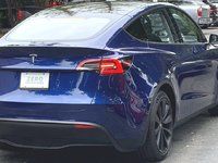 Le Tesla Model Y surpris en plein shooting