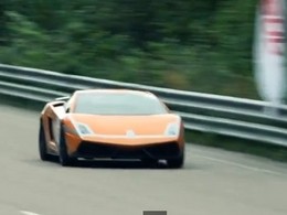 Record mondial : Une Lamborghini en feu à plus 400 km/h (vidéo)