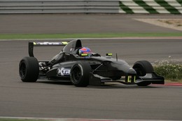 Douze pilotes en piste pour essayer la nouvelle Formula Renault 2.0