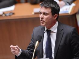 Manuel Valls souhaite réduire le délai d'obtention du permis de conduire