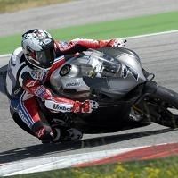 Superbike - Ducati: Le 1199 Panigale et Carlos Checa ont fait connaissance
