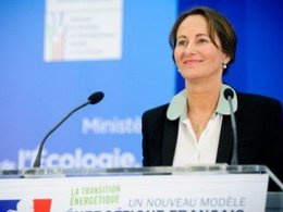 Voitures électriques: une aide de 10.000 euros